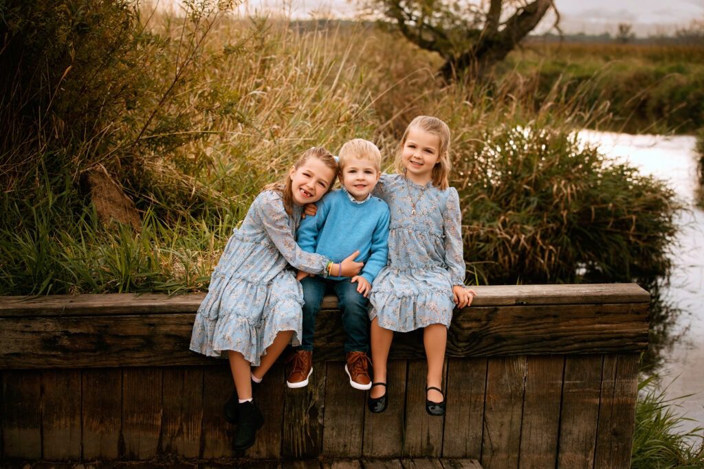 best Milwaukee photographer, photographer in Milwaukee, family portraits Sussex WI, professional family photos, family photography packages